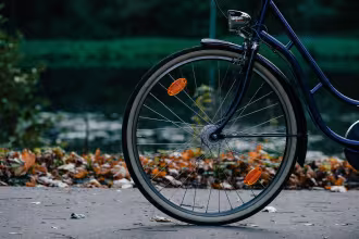 Betrunkener Radfahrer verletzt sich bei Sturz