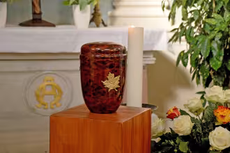 Urne auf Riegelsberger Friedhof ausgegraben und entwendet